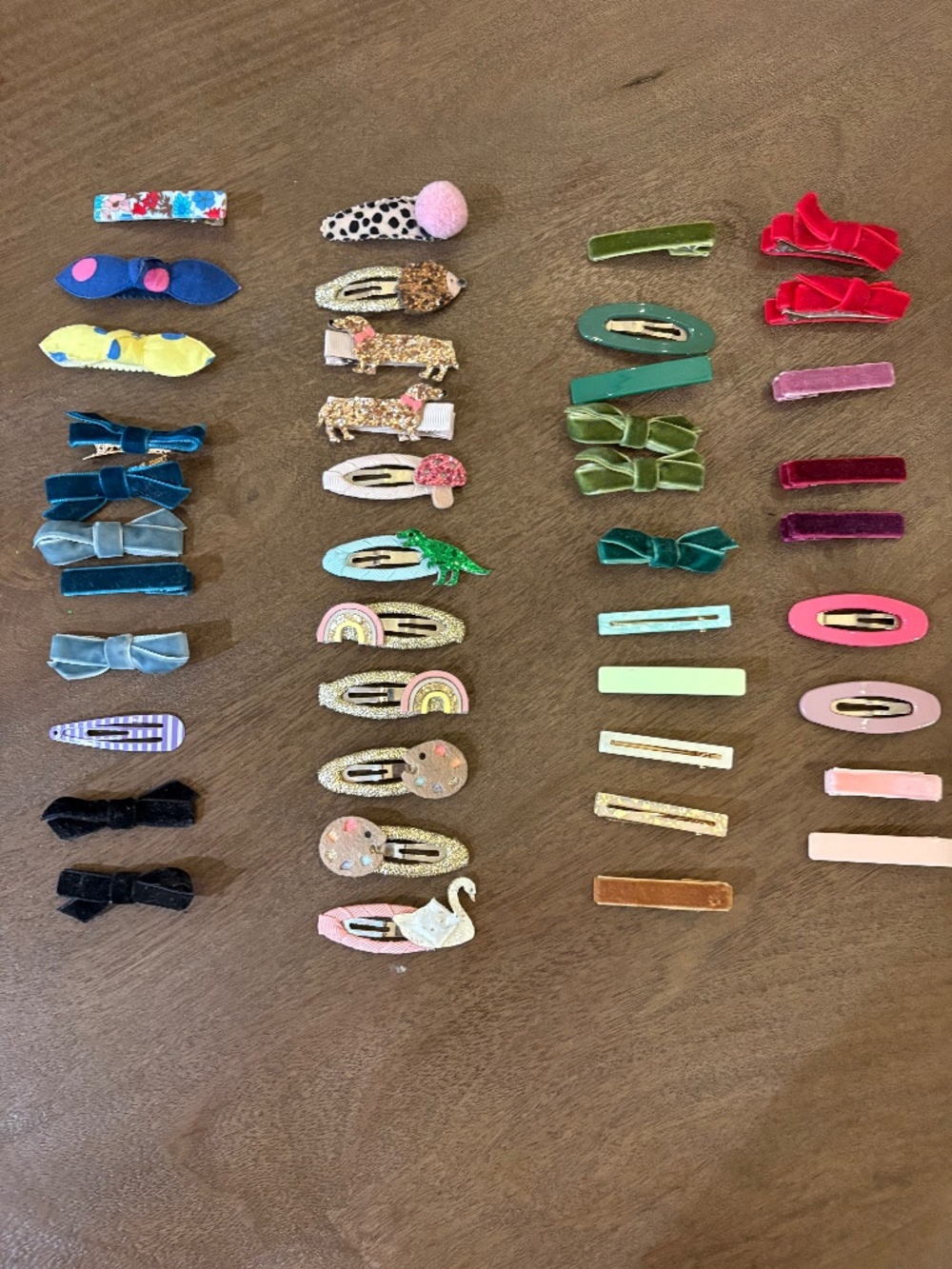 Set of 42 Baby bows/clips barrettes!
